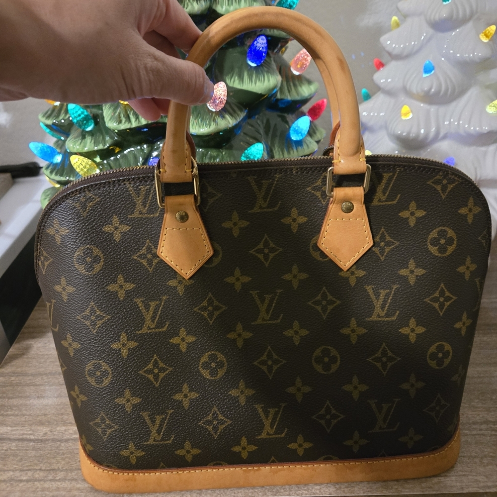 Louis Vuitton Alma Pm